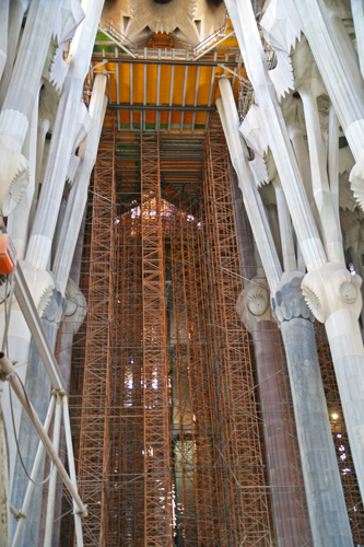 Templo Expiratorio de la Sagrada Familia - Hauptschiff